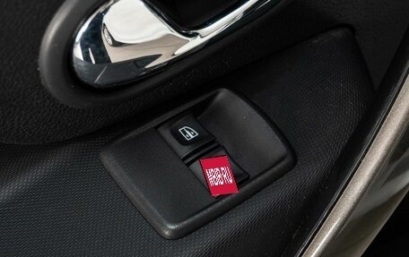 Renault Sandero II рестайлинг, 2018 год, 900 000 рублей, 14 фотография