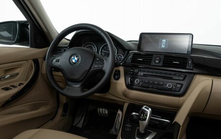 BMW 3 серия, 2015 год, 1 420 000 рублей, 13 фотография