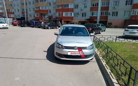 Volkswagen Polo VI (EU Market), 2013 год, 950 000 рублей, 2 фотография