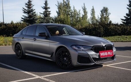 BMW 5 серия, 2018 год, 3 650 000 рублей, 2 фотография