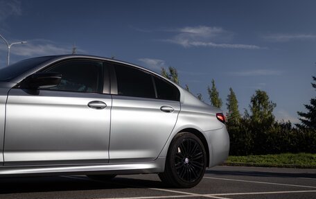 BMW 5 серия, 2018 год, 3 650 000 рублей, 8 фотография