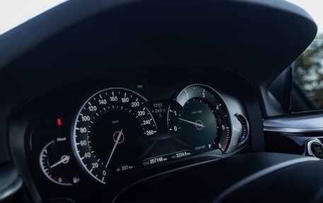 BMW 5 серия, 2018 год, 3 650 000 рублей, 27 фотография