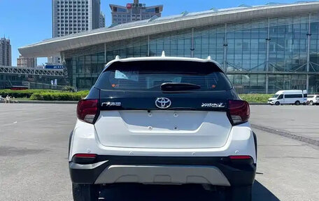 Toyota Yaris XP150 рестайлинг, 2021 год, 1 547 856 рублей, 6 фотография