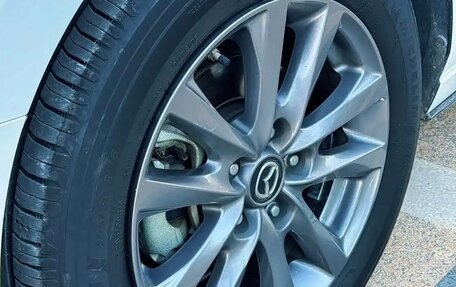 Mazda 3, 2021 год, 1 700 000 рублей, 11 фотография