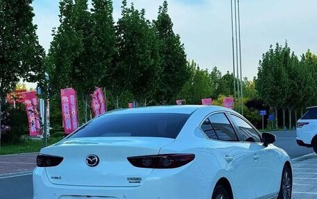 Mazda 3, 2021 год, 1 700 000 рублей, 10 фотография