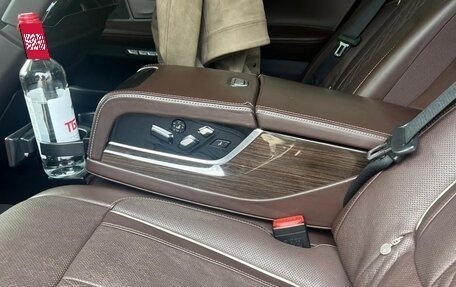 BMW 7 серия, 2016 год, 3 350 000 рублей, 8 фотография