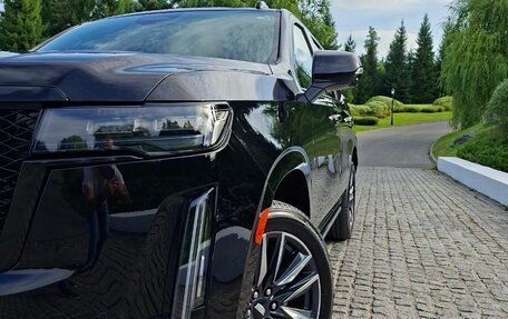 Cadillac Escalade V, 2022 год, 9 200 000 рублей, 4 фотография