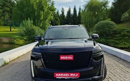 Cadillac Escalade V, 2022 год, 9 200 000 рублей, 3 фотография