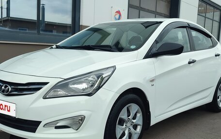 Hyundai Solaris II рестайлинг, 2015 год, 1 100 000 рублей, 1 фотография