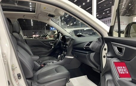 Subaru Forester, 2019 год, 3 050 000 рублей, 13 фотография