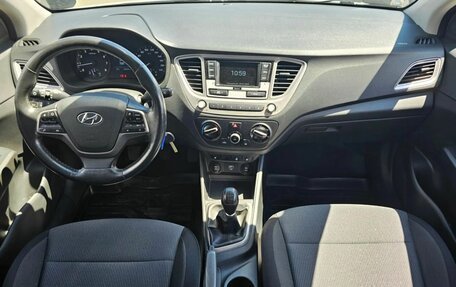 Hyundai Solaris II рестайлинг, 2019 год, 1 547 000 рублей, 10 фотография