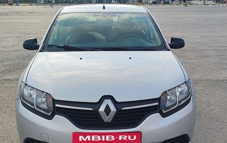 Renault Logan II, 2016 год, 1 050 000 рублей, 3 фотография