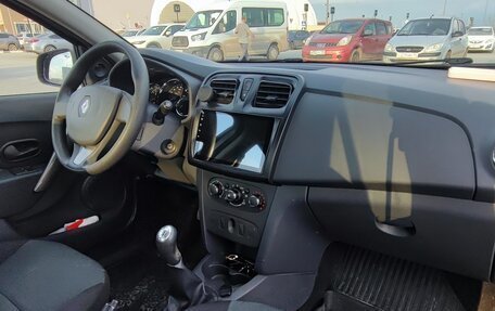 Renault Logan II, 2016 год, 1 050 000 рублей, 14 фотография