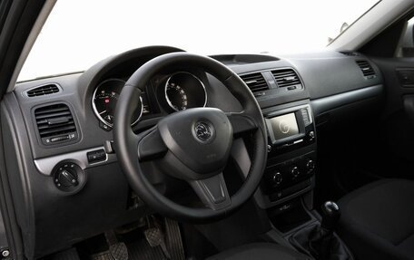 Skoda Yeti I рестайлинг, 2015 год, 1 193 000 рублей, 5 фотография