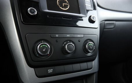 Skoda Yeti I рестайлинг, 2015 год, 1 193 000 рублей, 10 фотография