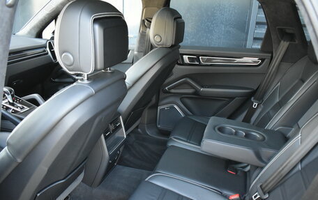 Porsche Cayenne III, 2022 год, 14 200 000 рублей, 12 фотография