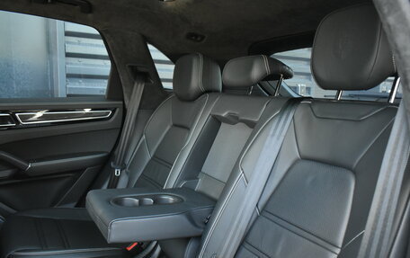 Porsche Cayenne III, 2022 год, 14 200 000 рублей, 13 фотография