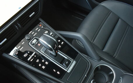 Porsche Cayenne III, 2022 год, 14 200 000 рублей, 23 фотография