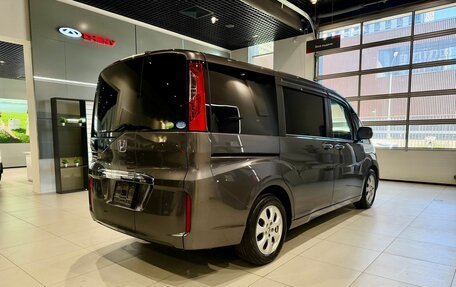 Honda Stepwgn IV, 2017 год, 1 749 000 рублей, 4 фотография