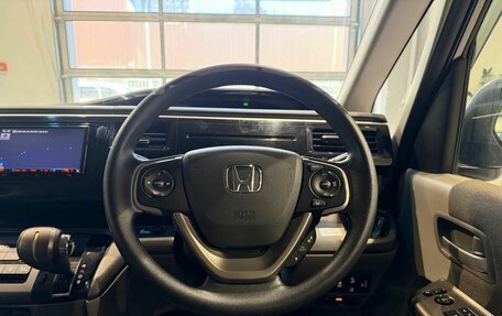 Honda Stepwgn IV, 2017 год, 1 749 000 рублей, 17 фотография