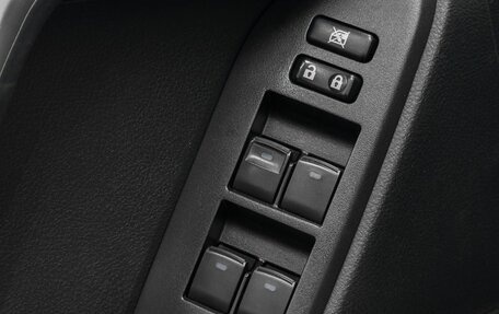 Toyota Land Cruiser Prado 150 рестайлинг 2, 2019 год, 5 699 900 рублей, 10 фотография