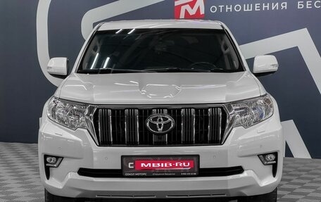 Toyota Land Cruiser Prado 150 рестайлинг 2, 2019 год, 5 699 900 рублей, 2 фотография