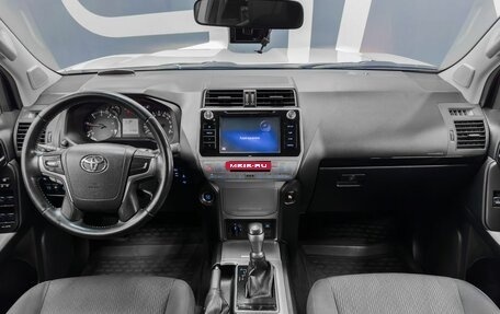Toyota Land Cruiser Prado 150 рестайлинг 2, 2019 год, 5 699 900 рублей, 8 фотография