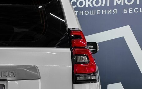 Toyota Land Cruiser Prado 150 рестайлинг 2, 2019 год, 5 699 900 рублей, 17 фотография