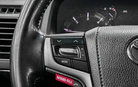 Toyota Land Cruiser Prado 150 рестайлинг 2, 2019 год, 5 699 900 рублей, 14 фотография