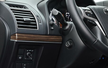 Toyota Land Cruiser Prado 150 рестайлинг 2, 2019 год, 4 790 000 рублей, 19 фотография