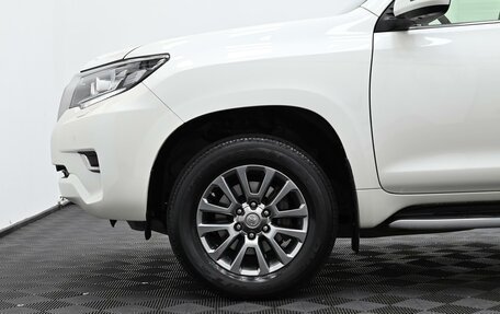 Toyota Land Cruiser Prado 150 рестайлинг 2, 2019 год, 4 790 000 рублей, 23 фотография