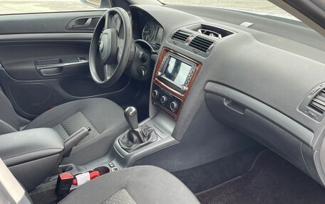 Skoda Octavia, 2012 год, 800 000 рублей, 4 фотография