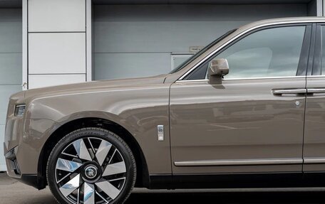 Rolls-Royce Cullinan, 2025 год, 56 990 000 рублей, 7 фотография