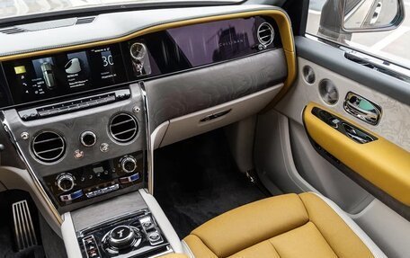 Rolls-Royce Cullinan, 2025 год, 56 990 000 рублей, 24 фотография