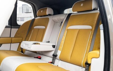 Rolls-Royce Cullinan, 2025 год, 56 990 000 рублей, 33 фотография