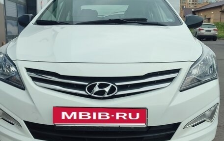 Hyundai Solaris II рестайлинг, 2015 год, 1 100 000 рублей, 12 фотография
