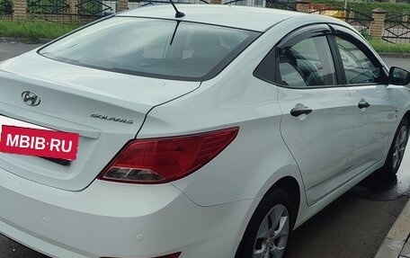 Hyundai Solaris II рестайлинг, 2015 год, 1 100 000 рублей, 10 фотография