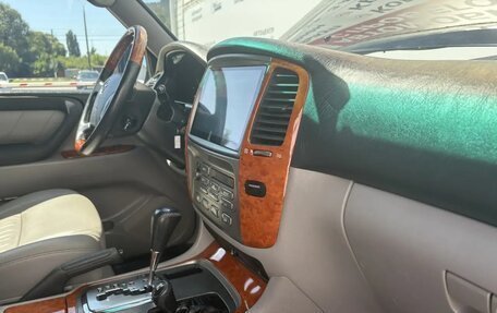 Toyota Land Cruiser 100 рестайлинг 2, 2007 год, 2 690 000 рублей, 7 фотография