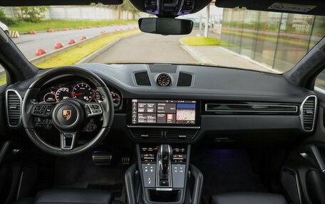 Porsche Cayenne III, 2019 год, 8 999 000 рублей, 13 фотография