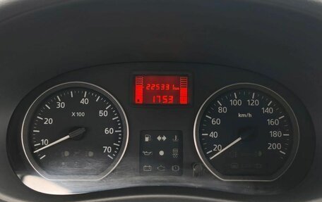 Renault Logan I, 2013 год, 410 000 рублей, 10 фотография