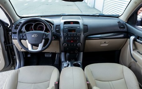 KIA Sorento II рестайлинг, 2010 год, 1 295 000 рублей, 15 фотография