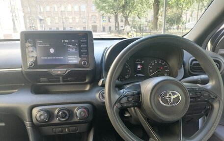 Toyota Yaris, 2020 год, 1 200 000 рублей, 4 фотография