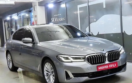 BMW 5 серия, 2023 год, 4 900 999 рублей, 1 фотография