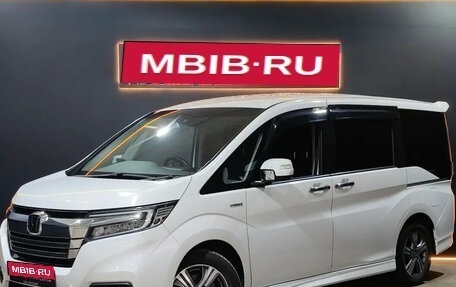 Honda Stepwgn IV, 2018 год, 2 450 000 рублей, 1 фотография