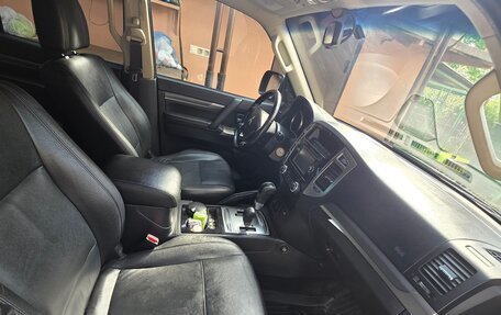 Mitsubishi Pajero IV, 2015 год, 2 750 000 рублей, 12 фотография