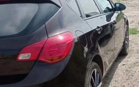 Opel Astra J, 2014 год, 750 000 рублей, 4 фотография