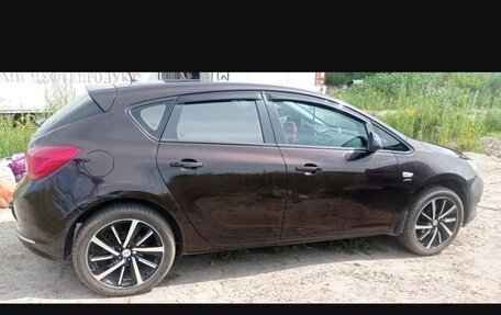 Opel Astra J, 2014 год, 750 000 рублей, 5 фотография