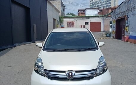 Toyota ISis I, 2013 год, 1 250 000 рублей, 3 фотография