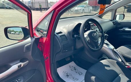 Toyota Auris II, 2009 год, 849 999 рублей, 10 фотография