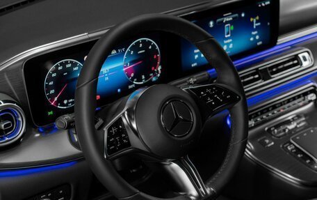 Mercedes-Benz V-Класс, 2024 год, 47 200 000 рублей, 12 фотография